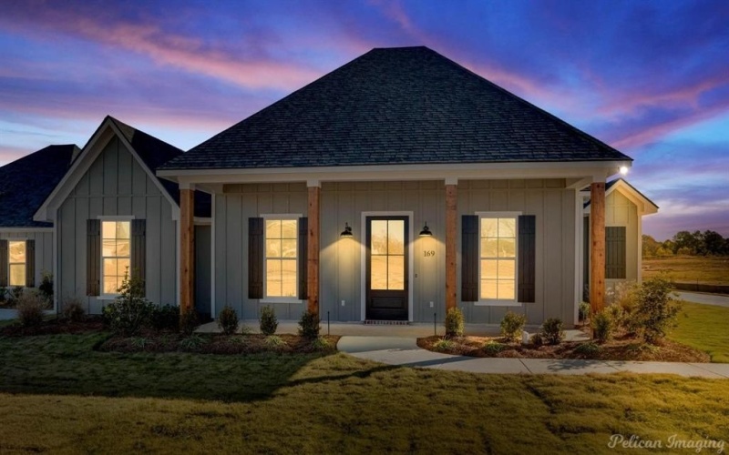 169 Oak Alley Road, Stonewall, LA 71078, 4 Bedrooms Bedrooms, ,2 BathroomsBathrooms,Residential,For Sale,169 Oak Alley Road,20866294