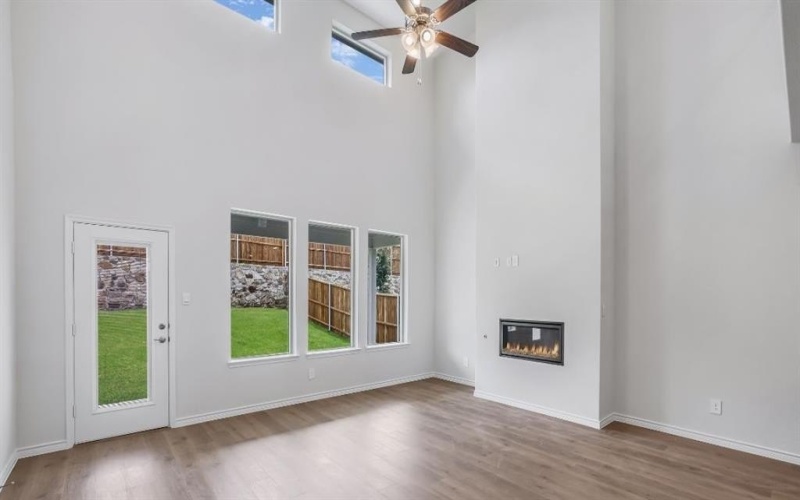 9209 Cessna Ave., McKinney, TX 75071, 5 Bedrooms Bedrooms, ,3 BathroomsBathrooms,Residential,For Sale,9209 Cessna Ave.,20866309