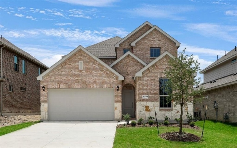 9209 Cessna Ave., McKinney, TX 75071, 5 Bedrooms Bedrooms, ,3 BathroomsBathrooms,Residential,For Sale,9209 Cessna Ave.,20866309