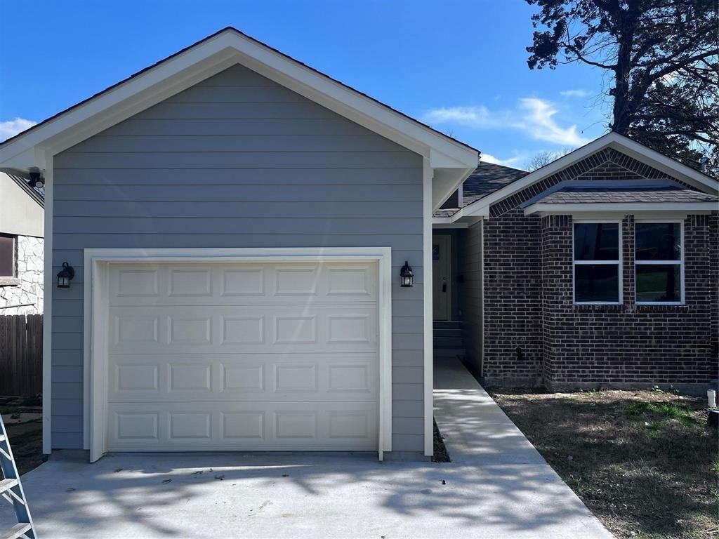 1438 E Waco Avenue, Dallas, TX 75216, 3 Bedrooms Bedrooms, ,2 BathroomsBathrooms,Residential,For Sale,1438 E Waco Avenue,20866464