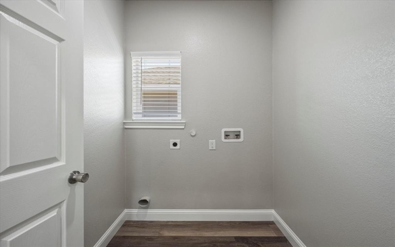 4035 Lake Street, Greenville, TX 75401, 3 Bedrooms Bedrooms, ,2 BathroomsBathrooms,Residential,For Sale,4035 Lake Street,20869053