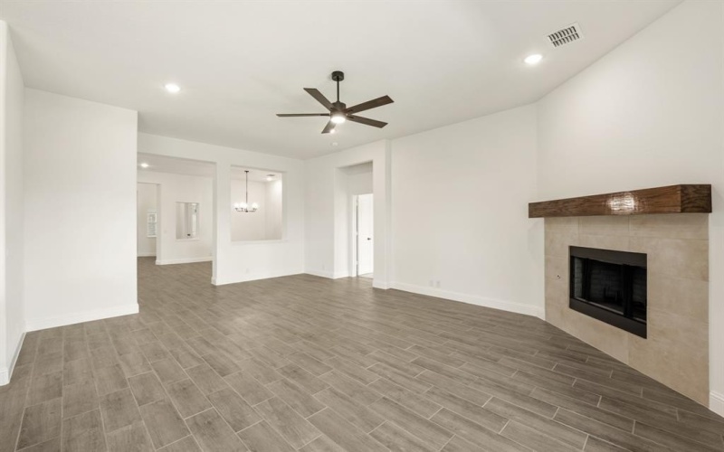 2005 Fenwick Lane, Mansfield, TX 76084, 3 Habitaciones Habitaciones , ,2 BañosBaños,Residential,En Venta,2005 Fenwick Lane,20866971