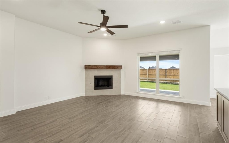 2005 Fenwick Lane, Mansfield, TX 76084, 3 Habitaciones Habitaciones , ,2 BañosBaños,Residential,En Venta,2005 Fenwick Lane,20866971