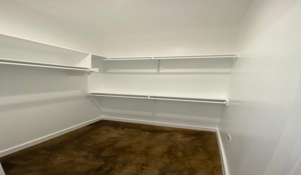 1320 S Montgomery Street, Sherman, TX 75090, 3 Bedrooms Bedrooms, ,2 BathroomsBathrooms,Residential Lease,For Rent,1320 S Montgomery Street,20869120