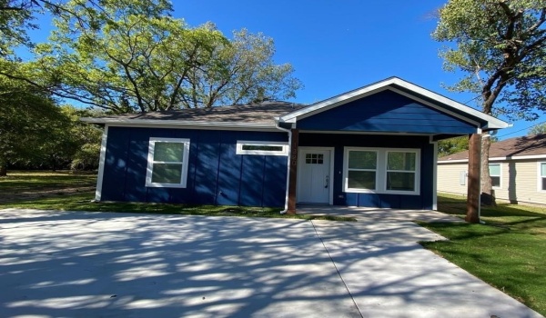 1320 S Montgomery Street, Sherman, TX 75090, 3 Bedrooms Bedrooms, ,2 BathroomsBathrooms,Residential Lease,For Rent,1320 S Montgomery Street,20869120