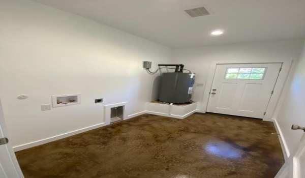 1320 S Montgomery Street, Sherman, TX 75090, 3 Bedrooms Bedrooms, ,2 BathroomsBathrooms,Residential Lease,For Rent,1320 S Montgomery Street,20869120