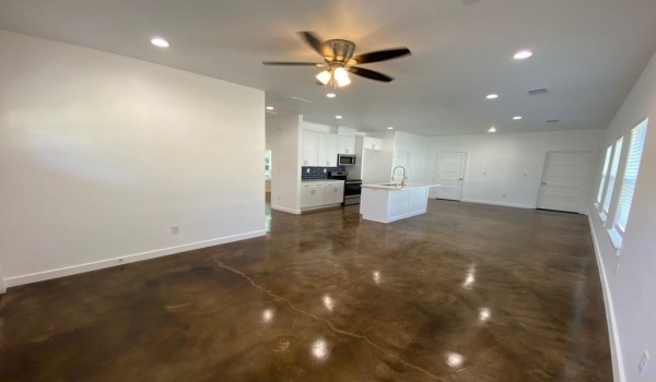 1320 S Montgomery Street, Sherman, TX 75090, 3 Bedrooms Bedrooms, ,2 BathroomsBathrooms,Residential Lease,For Rent,1320 S Montgomery Street,20869120