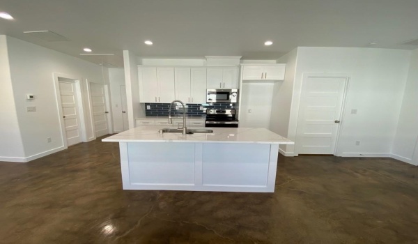 1320 S Montgomery Street, Sherman, TX 75090, 3 Bedrooms Bedrooms, ,2 BathroomsBathrooms,Residential Lease,For Rent,1320 S Montgomery Street,20869120
