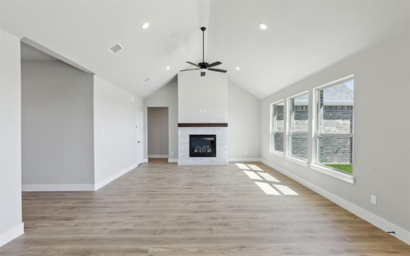 4520 Cowboss Road, Waxahachie, TX 75165, 3 Bedrooms Bedrooms, ,2 BathroomsBathrooms,Residential,For Sale,4520 Cowboss Road,20869389