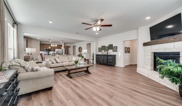 1400 Cedar Trail, Azle, TX 76020, 4 Bedrooms Bedrooms, ,2 BathroomsBathrooms,Residential,For Sale,1400 Cedar Trail,20869582