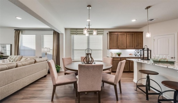 1400 Cedar Trail, Azle, TX 76020, 4 Bedrooms Bedrooms, ,2 BathroomsBathrooms,Residential,For Sale,1400 Cedar Trail,20869582
