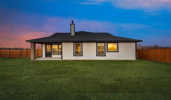 1400 Cedar Trail, Azle, TX 76020, 4 Bedrooms Bedrooms, ,2 BathroomsBathrooms,Residential,For Sale,1400 Cedar Trail,20869582