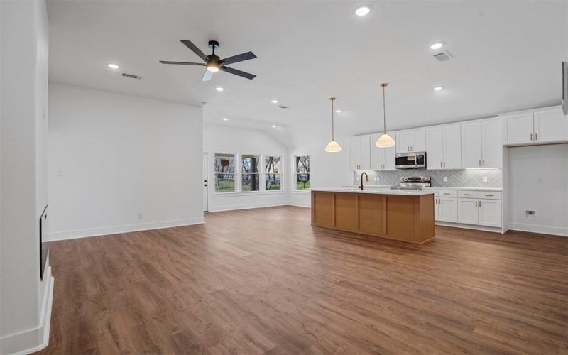 115 N Normandale Street, White Settlement, TX 76108, 4 Bedrooms Bedrooms, ,2 BathroomsBathrooms,Residential,For Sale,115 N Normandale Street,20869625