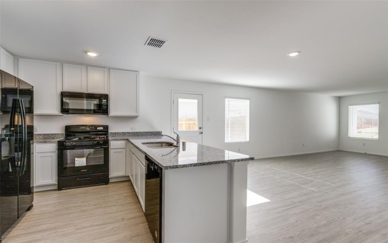 12020 Arabian Road, Providence Village, TX 76227, 3 Bedrooms Bedrooms, ,2 BathroomsBathrooms,Residential,For Sale,12020 Arabian Road,20867251