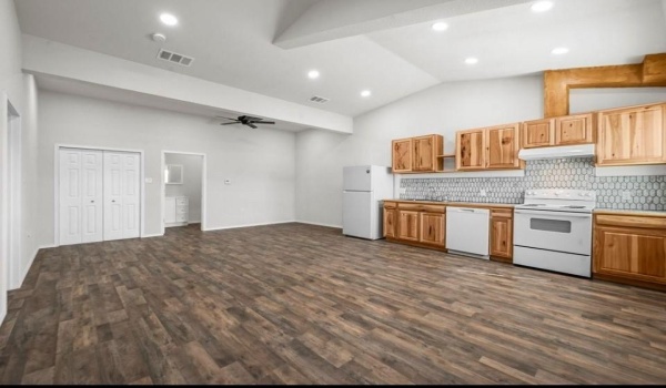 6579 Indian Trail #3, Sanger, TX 76266, 2 Bedrooms Bedrooms, ,2 BathroomsBathrooms,Residential Lease,For Rent,6579 Indian Trail,20869674