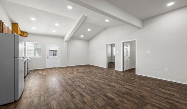 6579 Indian Trail #3, Sanger, TX 76266, 2 Bedrooms Bedrooms, ,2 BathroomsBathrooms,Residential Lease,For Rent,6579 Indian Trail,20869674