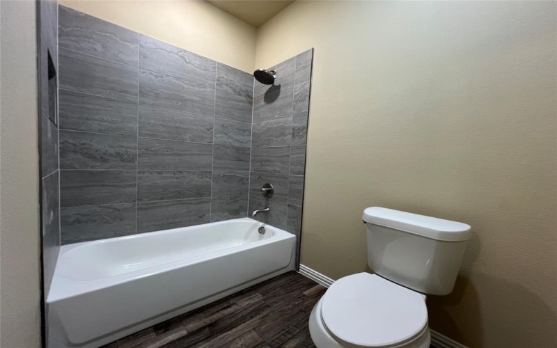 109 Cooper Drive, Cleburne, TX 76031, 4 Bedrooms Bedrooms, ,2 BathroomsBathrooms,Residential,For Sale,109 Cooper Drive,20869748