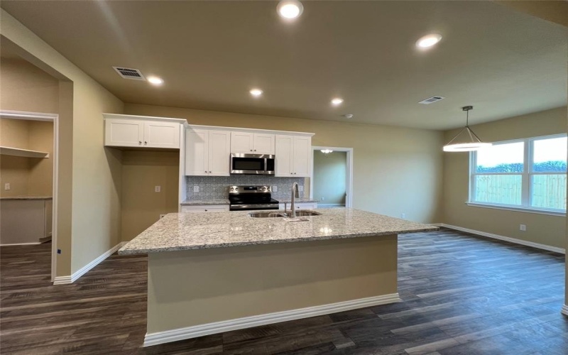 109 Cooper Drive, Cleburne, TX 76031, 4 Bedrooms Bedrooms, ,2 BathroomsBathrooms,Residential,For Sale,109 Cooper Drive,20869748