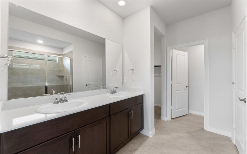 240 Sugarlands Drive, Greenville, TX 75402, 4 Bedrooms Bedrooms, ,3 BathroomsBathrooms,Residential,For Sale,240 Sugarlands Drive,20869762