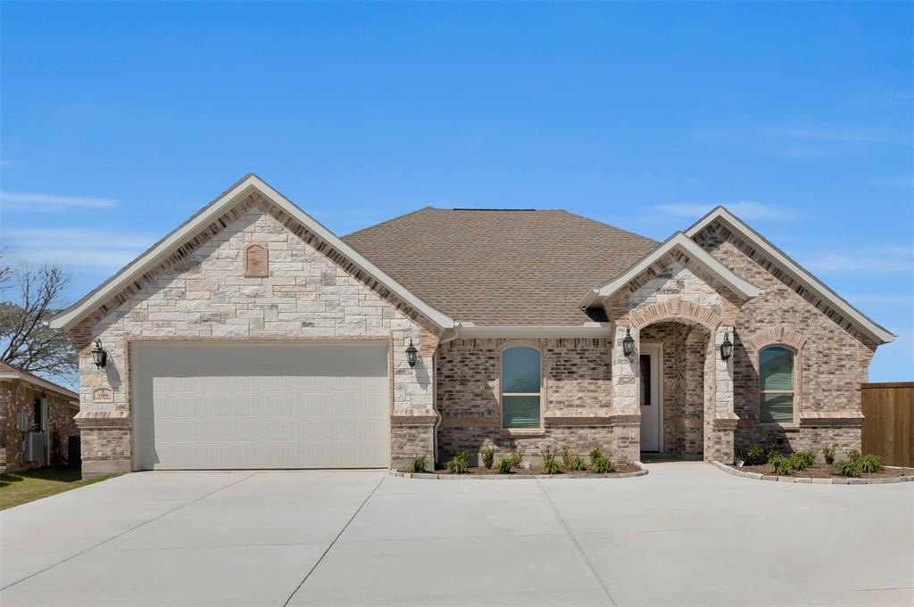 1000 James Donald Lane, Glenn Heights, TX 75154, 4 Habitaciones Habitaciones , ,2 BañosBaños,Residential,En Venta,1000 James Donald Lane,20869857