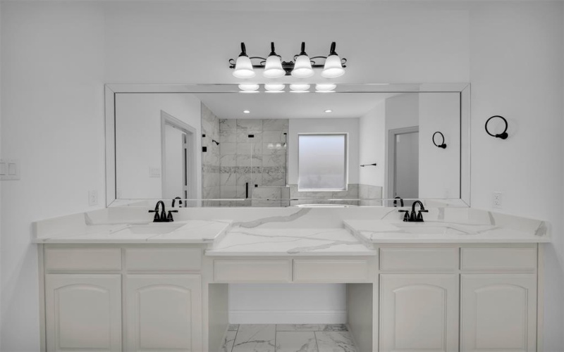 1000 James Donald Lane, Glenn Heights, TX 75154, 4 Habitaciones Habitaciones , ,2 BañosBaños,Residential,En Venta,1000 James Donald Lane,20869857