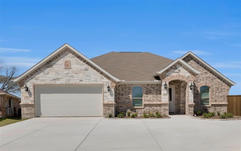 1000 James Donald Lane, Glenn Heights, TX 75154, 4 Habitaciones Habitaciones , ,2 BañosBaños,Residential,En Venta,1000 James Donald Lane,20869857
