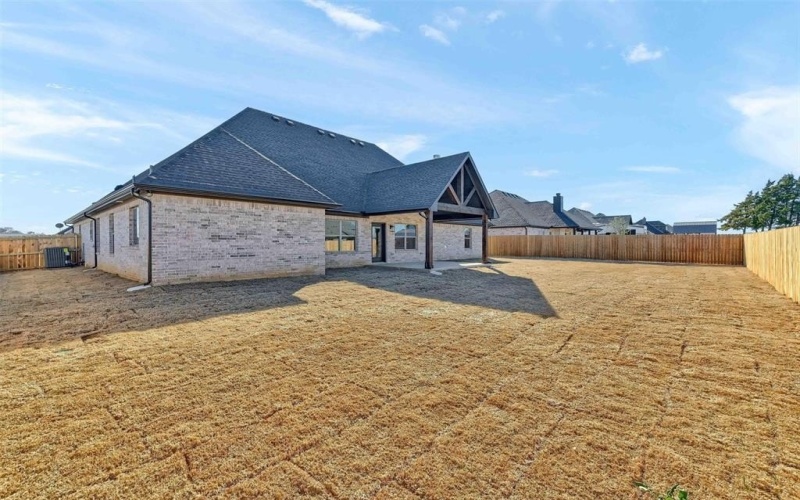 901 Shirley Jean Lane, Collinsville, TX 76233, 4 Habitaciones Habitaciones , ,3 BañosBaños,Residential,En Venta,901 Shirley Jean Lane,20867534