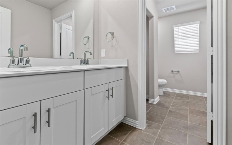325 Canyon Oaks Drive, Greenville, TX 75402, 5 Habitaciones Habitaciones , ,3 BañosBaños,Residential,En Venta,325 Canyon Oaks Drive,20867617