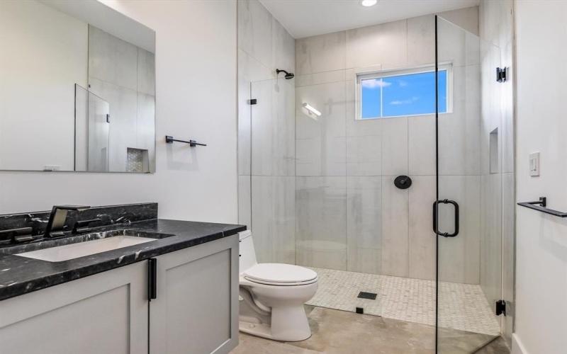 172 Westgate Loop, Horseshoe Bay, TX 78657, 4 Bedrooms Bedrooms, ,3 BathroomsBathrooms,Residential,For Sale,172 Westgate Loop,20867647