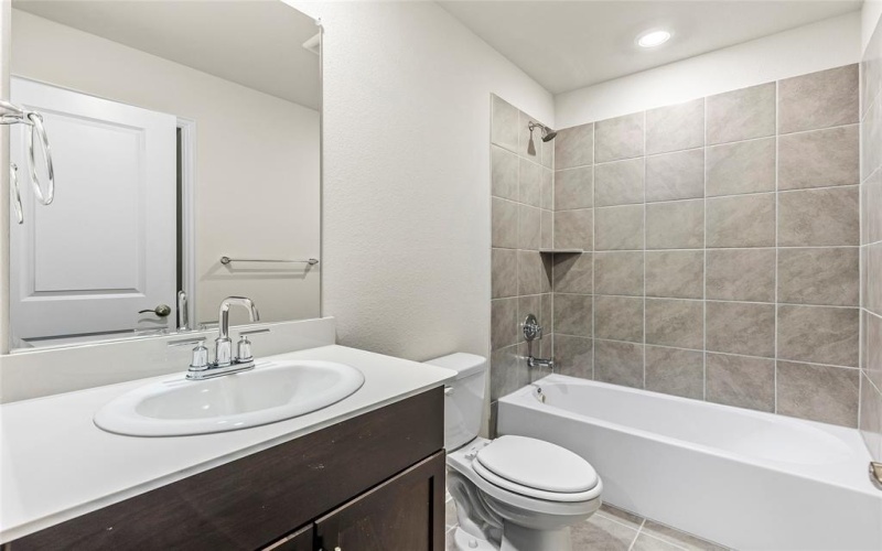 125 Lost Creek Trail, Greenville, TX 75402, 3 Habitaciones Habitaciones , ,2 BañosBaños,Residential,En Venta,125 Lost Creek Trail,20870154