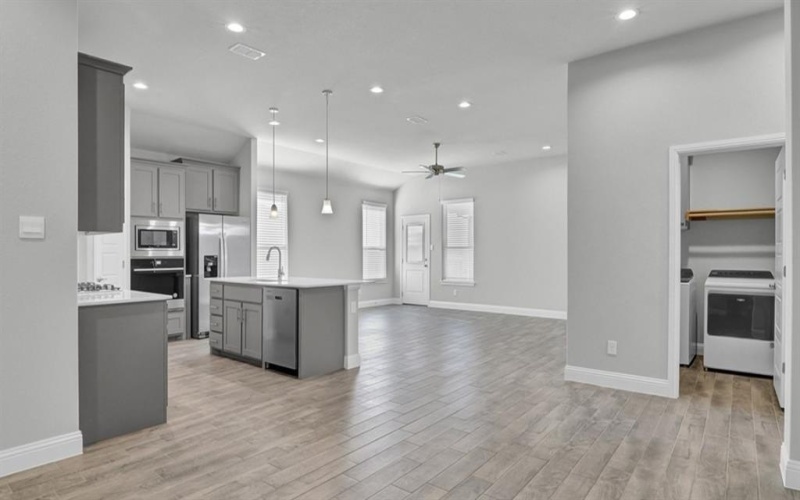 8708 RED OAK Drive, Justin, TX 76247, 5 Bedrooms Bedrooms, ,3 BathroomsBathrooms,Residential,For Sale,8708 RED OAK Drive,20867662