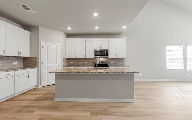 115 Lost Creek Trail, Greenville, TX 75402, 5 Bedrooms Bedrooms, ,3 BathroomsBathrooms,Residential,For Sale,115 Lost Creek Trail,20870201