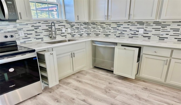 1012 Wootton Avenue, Bridgeport, TX 76426, 3 Bedrooms Bedrooms, ,2 BathroomsBathrooms,Residential,For Sale,1012 Wootton Avenue,20867737