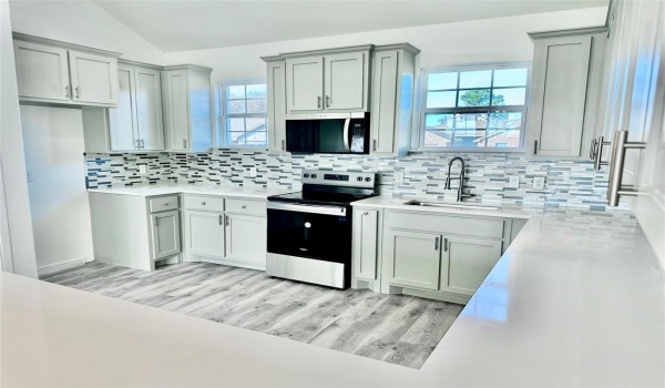 1012 Wootton Avenue, Bridgeport, TX 76426, 3 Bedrooms Bedrooms, ,2 BathroomsBathrooms,Residential,For Sale,1012 Wootton Avenue,20867737