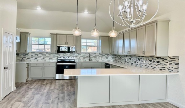 1012 Wootton Avenue, Bridgeport, TX 76426, 3 Bedrooms Bedrooms, ,2 BathroomsBathrooms,Residential,For Sale,1012 Wootton Avenue,20867737