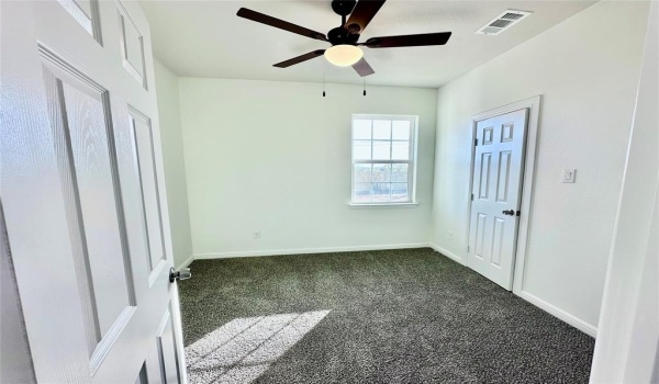 1012 Wootton Avenue, Bridgeport, TX 76426, 3 Bedrooms Bedrooms, ,2 BathroomsBathrooms,Residential,For Sale,1012 Wootton Avenue,20867737