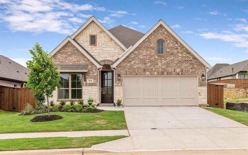 10456 Wyatts Run Road, Fort Worth, TX 76126, 3 Bedrooms Bedrooms, ,2 BathroomsBathrooms,Residential,For Sale,10456 Wyatts Run Road,20867744