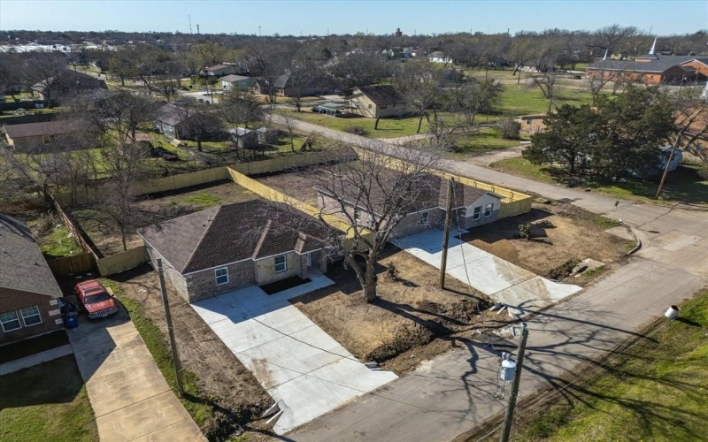 801 E Tyler Street, Ennis, TX 75119, 3 Bedrooms Bedrooms, ,2 BathroomsBathrooms,Residential,For Sale,801 E Tyler Street,20870230