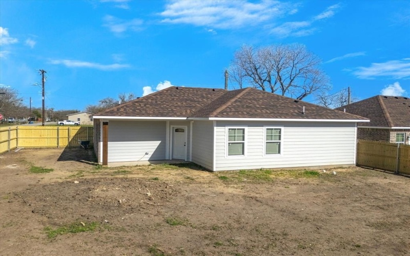 801 E Tyler Street, Ennis, TX 75119, 3 Bedrooms Bedrooms, ,2 BathroomsBathrooms,Residential,For Sale,801 E Tyler Street,20870230