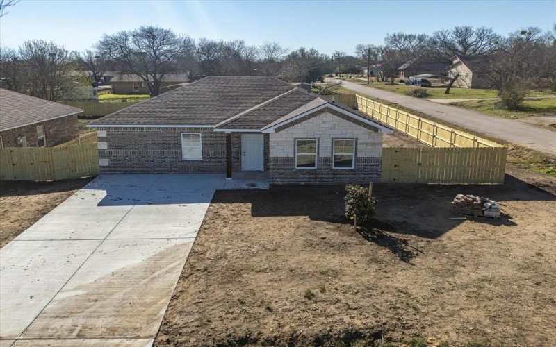 801 E Tyler Street, Ennis, TX 75119, 3 Bedrooms Bedrooms, ,2 BathroomsBathrooms,Residential,For Sale,801 E Tyler Street,20870230