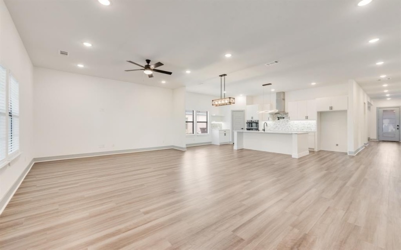 202 N Edward Street, Quinlan, TX 75474, 5 Habitaciones Habitaciones , ,3 BañosBaños,Residential,En Venta,202 N Edward Street,20868014