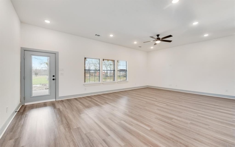202 N Edward Street, Quinlan, TX 75474, 5 Habitaciones Habitaciones , ,3 BañosBaños,Residential,En Venta,202 N Edward Street,20868014