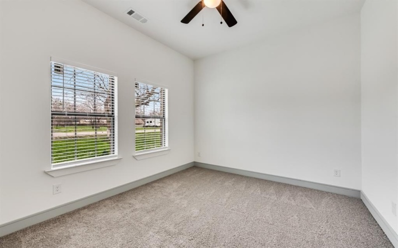 202 N Edward Street, Quinlan, TX 75474, 5 Habitaciones Habitaciones , ,3 BañosBaños,Residential,En Venta,202 N Edward Street,20868014