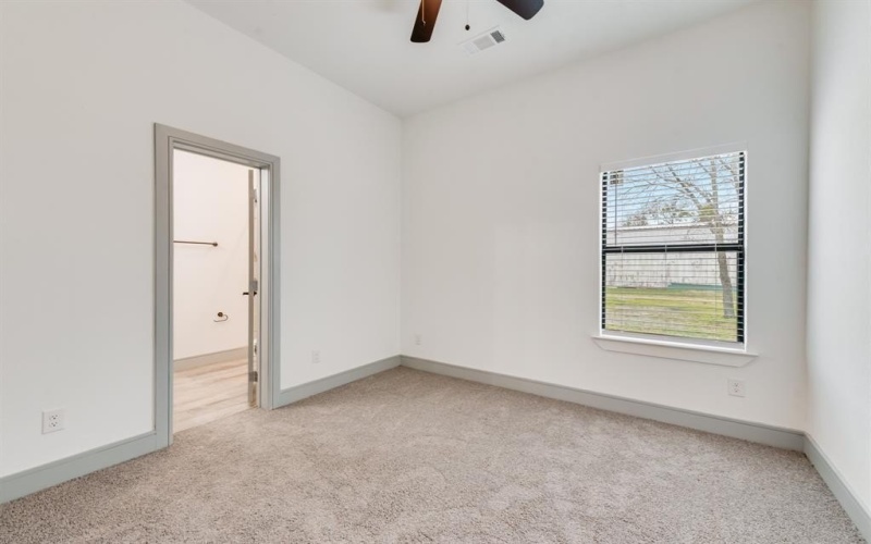 202 N Edward Street, Quinlan, TX 75474, 5 Habitaciones Habitaciones , ,3 BañosBaños,Residential,En Venta,202 N Edward Street,20868014