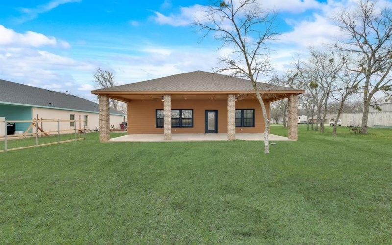202 N Edward Street, Quinlan, TX 75474, 5 Habitaciones Habitaciones , ,3 BañosBaños,Residential,En Venta,202 N Edward Street,20868014
