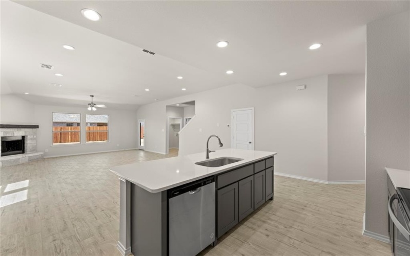 2101 Hickory Lane, Aubrey, TX 76227, 5 Bedrooms Bedrooms, ,3 BathroomsBathrooms,Residential,For Sale,2101 Hickory Lane,20868046