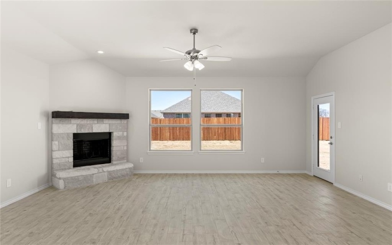 2101 Hickory Lane, Aubrey, TX 76227, 5 Bedrooms Bedrooms, ,3 BathroomsBathrooms,Residential,For Sale,2101 Hickory Lane,20868046