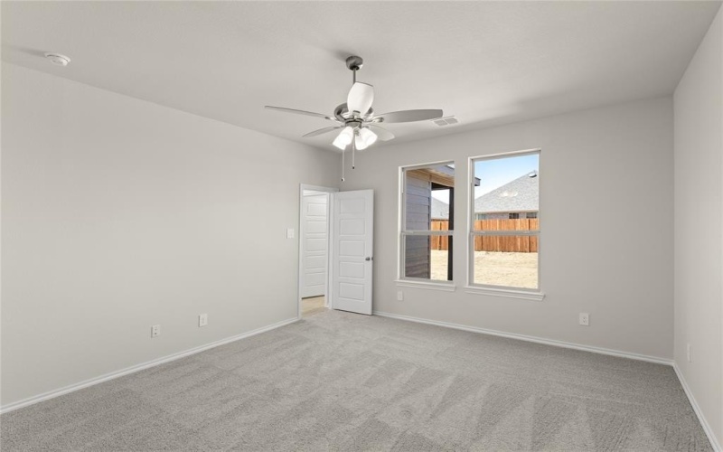 2101 Hickory Lane, Aubrey, TX 76227, 5 Bedrooms Bedrooms, ,3 BathroomsBathrooms,Residential,For Sale,2101 Hickory Lane,20868046