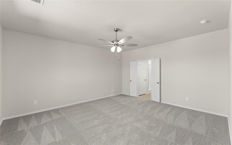 2101 Hickory Lane, Aubrey, TX 76227, 5 Bedrooms Bedrooms, ,3 BathroomsBathrooms,Residential,For Sale,2101 Hickory Lane,20868046