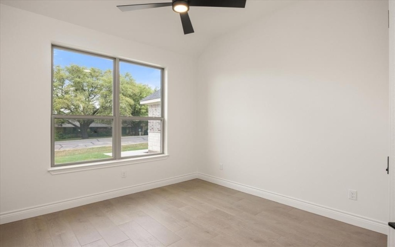 10115 Ravenswood Road, Granbury, TX 76049, 4 Bedrooms Bedrooms, ,2 BathroomsBathrooms,Residential,For Sale,10115 Ravenswood Road,20868057